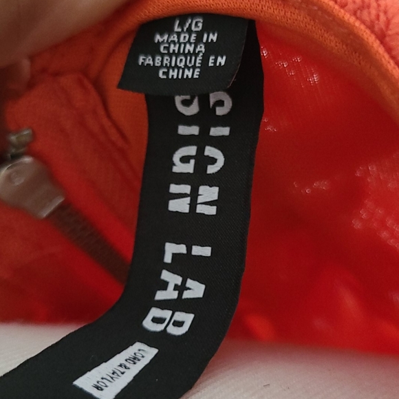 Floral lace dress - Picture 3 of 3